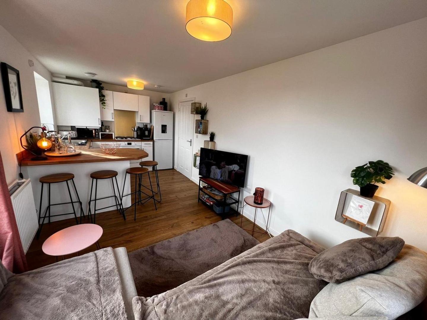 Two Bedroom Apartment In Barry-Close To Beach Exteriér fotografie