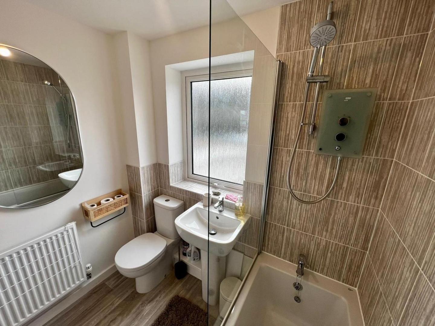 Two Bedroom Apartment In Barry-Close To Beach Exteriér fotografie
